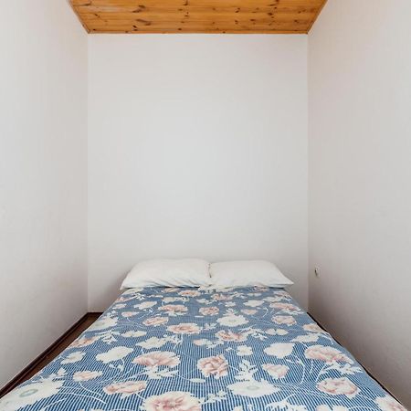 Lovely Apartment In Fazana With Kitchen Екстериор снимка