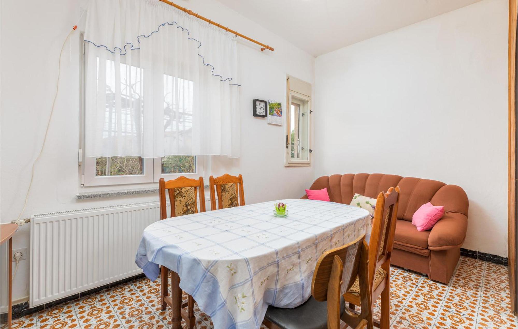 Lovely Apartment In Fazana With Kitchen Екстериор снимка