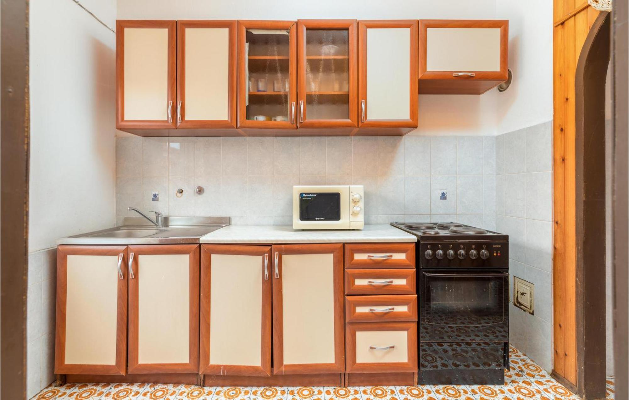 Lovely Apartment In Fazana With Kitchen Екстериор снимка