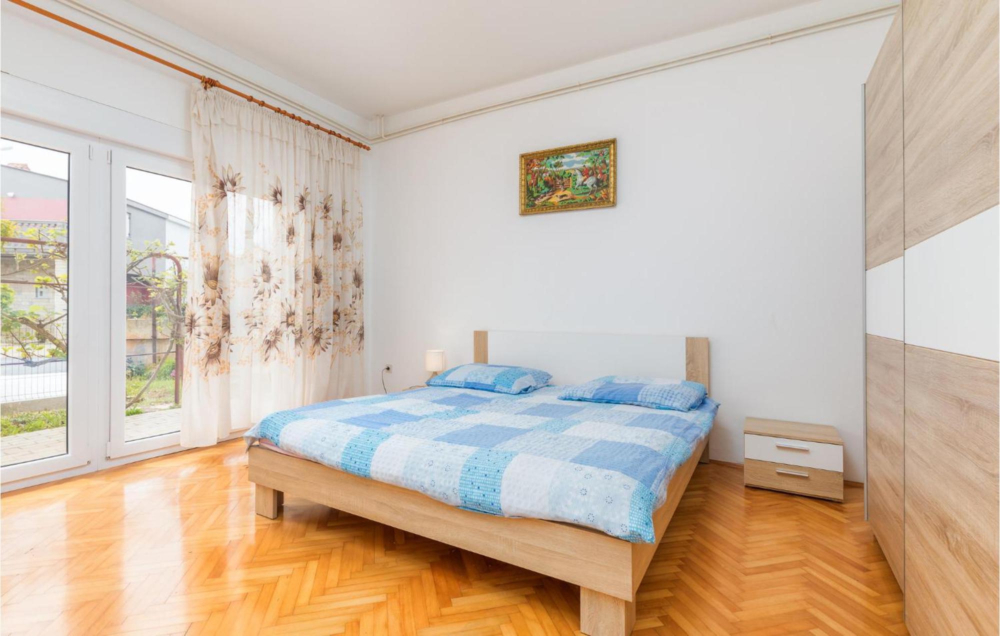 Lovely Apartment In Fazana With Kitchen Екстериор снимка